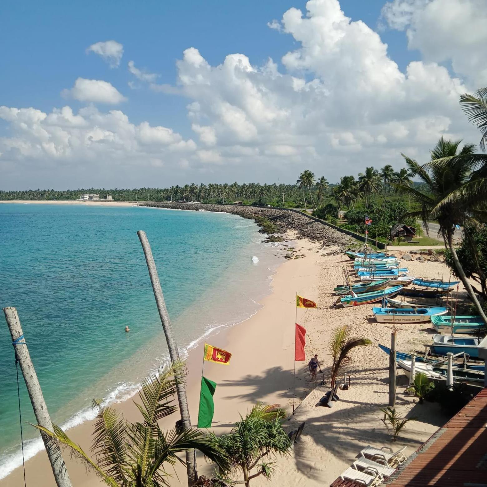 Cool Beach Hotel Hikkaduwa Exterior photo