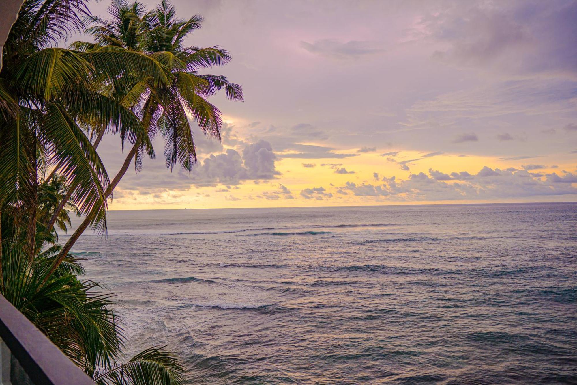 Cool Beach Hotel Hikkaduwa Exterior photo